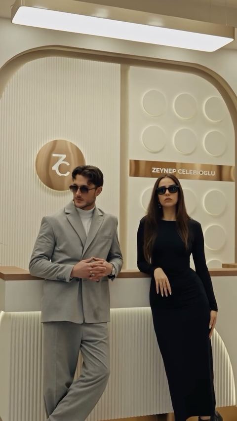 UniqBee Instagram reel